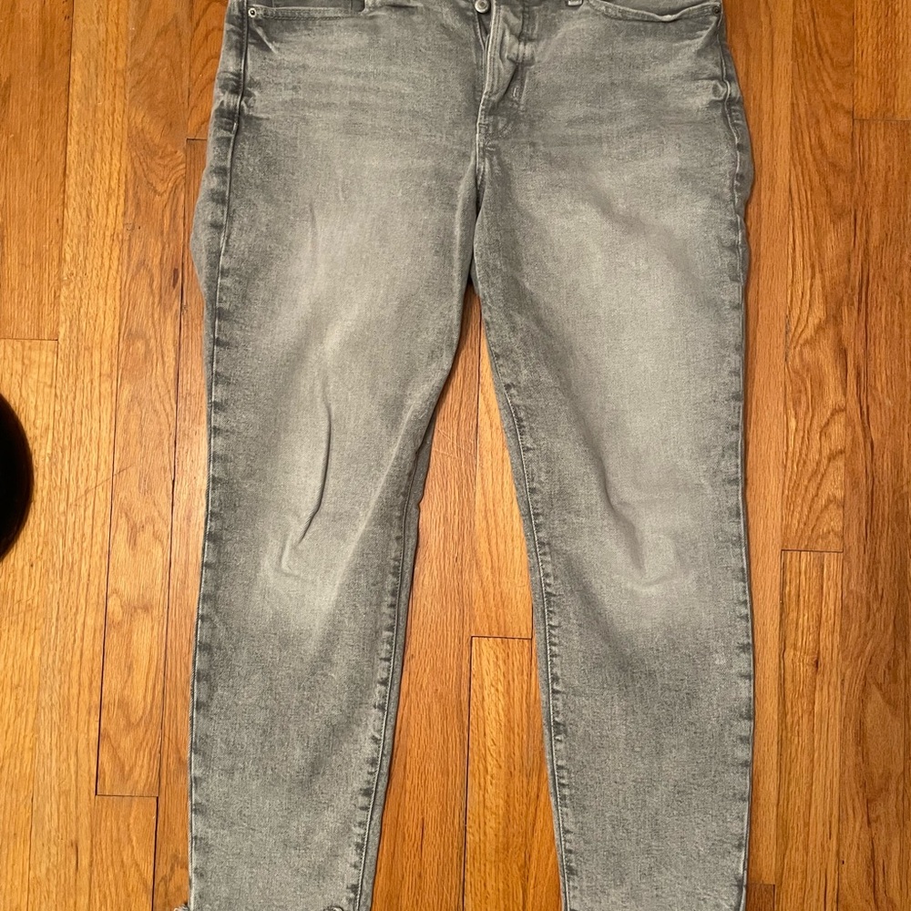 Old Navy Women's O.G Straight Leg Jeans in Gray